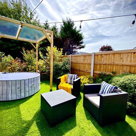 Remarkable 3-Bed Hot Tub House In Blackpool Zewnętrze zdjęcie