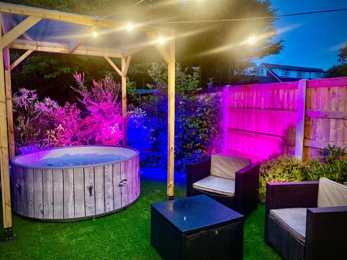 Remarkable 3-Bed Hot Tub House In Blackpool Zewnętrze zdjęcie